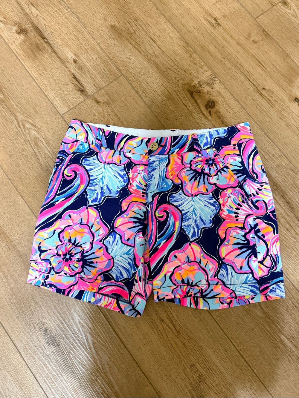 Lilly Pulitzer Navy Floral Print Bermuda Shorts with Pink Accents - Size 8